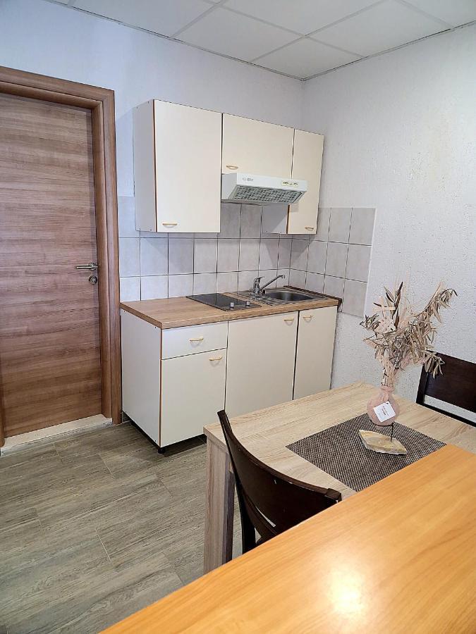 Apartments Ana Lastovo Exterior photo