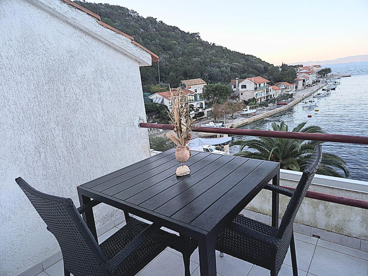 Apartments Ana Lastovo Exterior photo