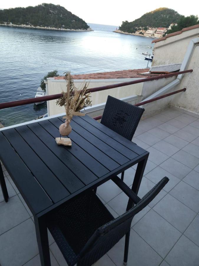 Apartments Ana Lastovo Exterior photo
